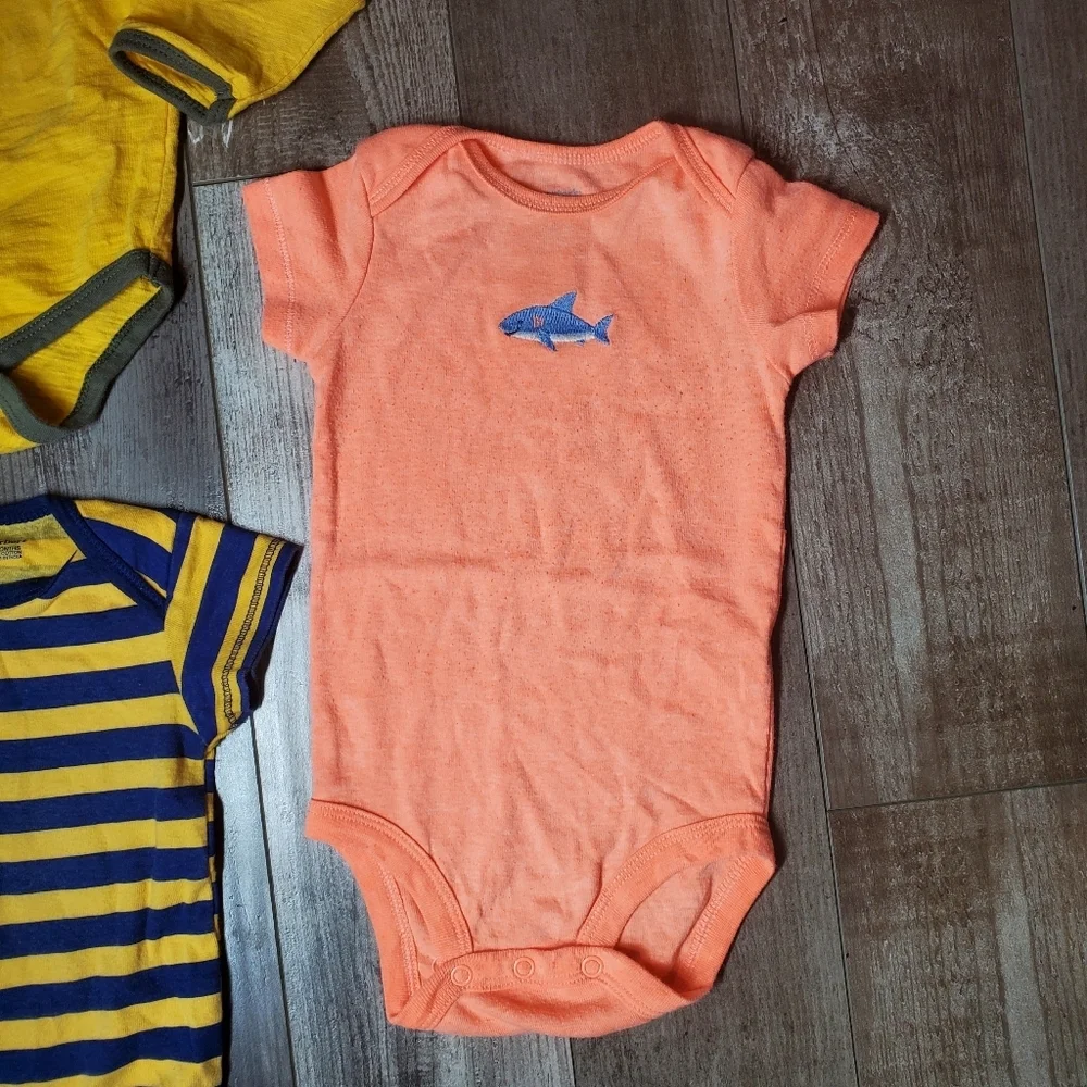 Onesie Bodysuit 5pc Baby Boy Bundle Size 6-9m EUC